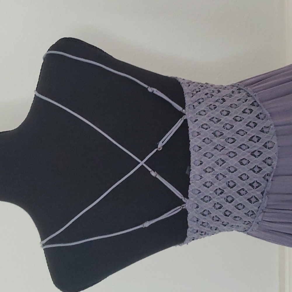 Dress - Picture 5 of 6